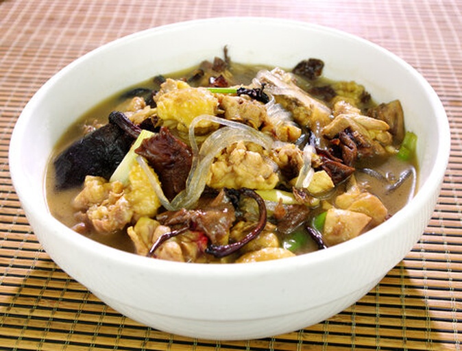 粉葛乌鸡汤成品展示