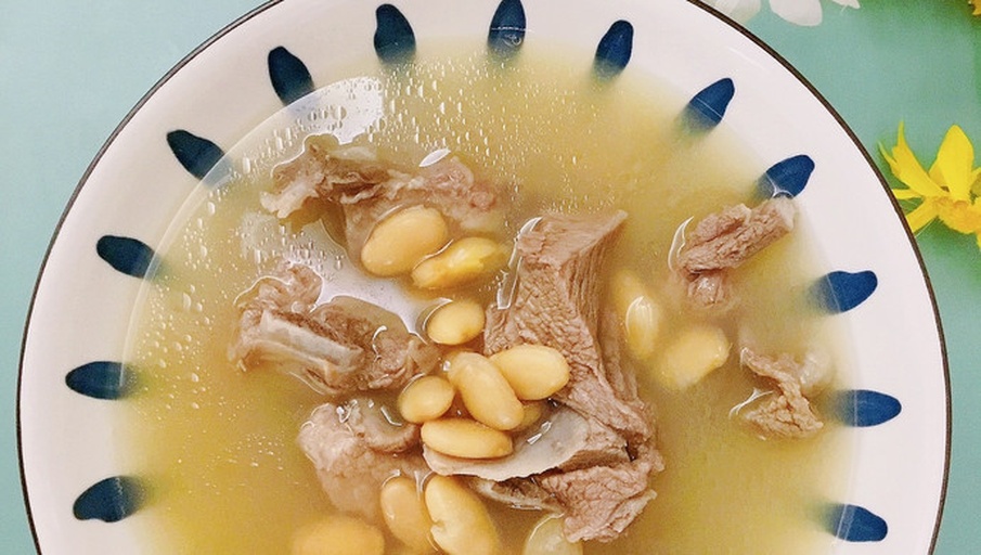 黑豆猪骨汤成品图