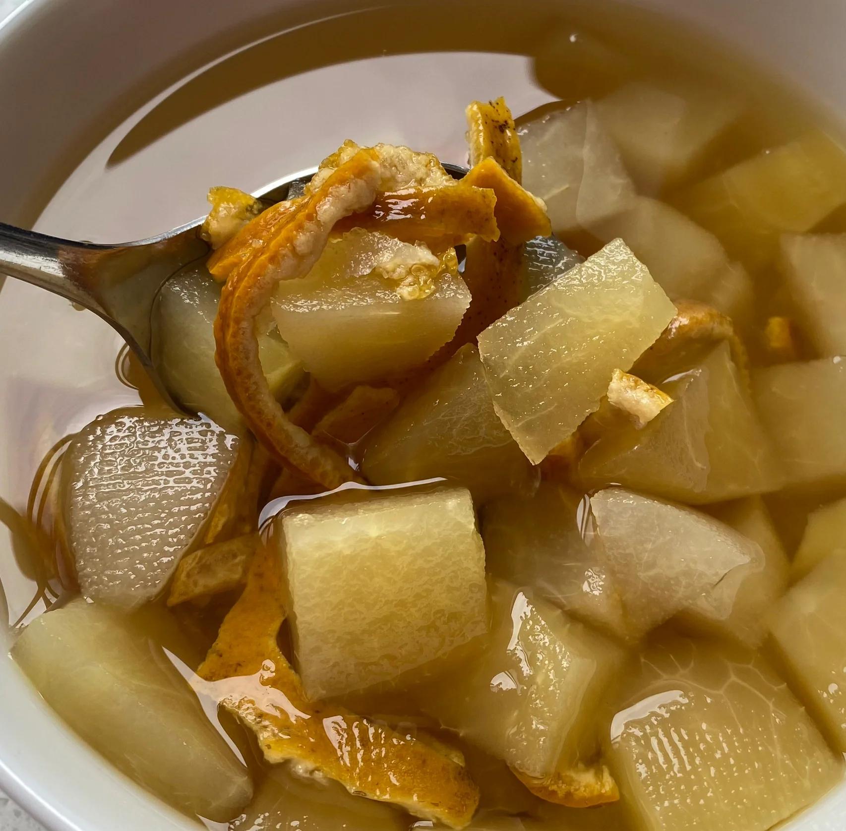 煮酸梨水过程图