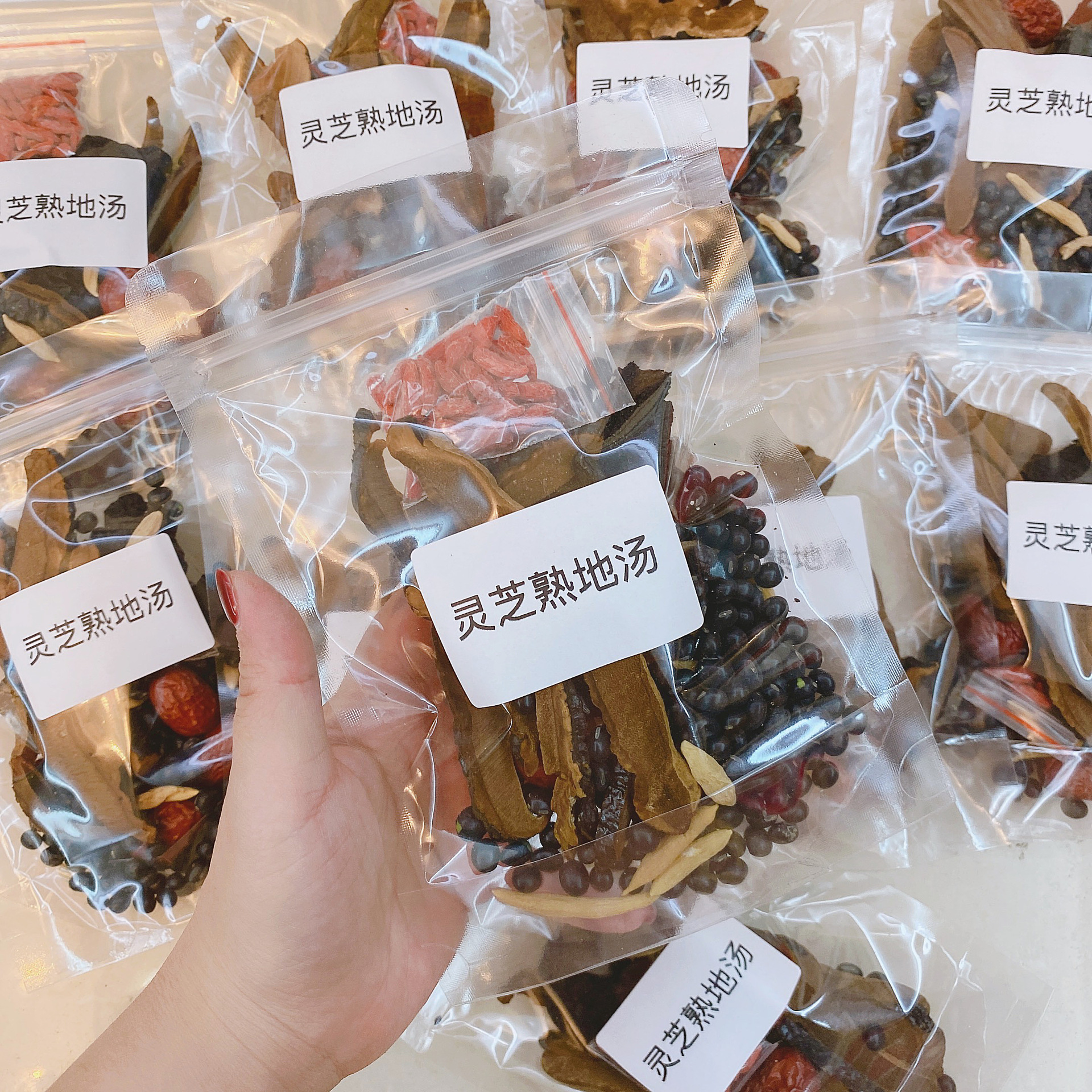 葛根灵芝片包装与产地展示图