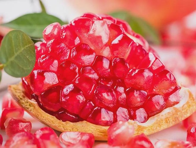 石榴果肉特写图