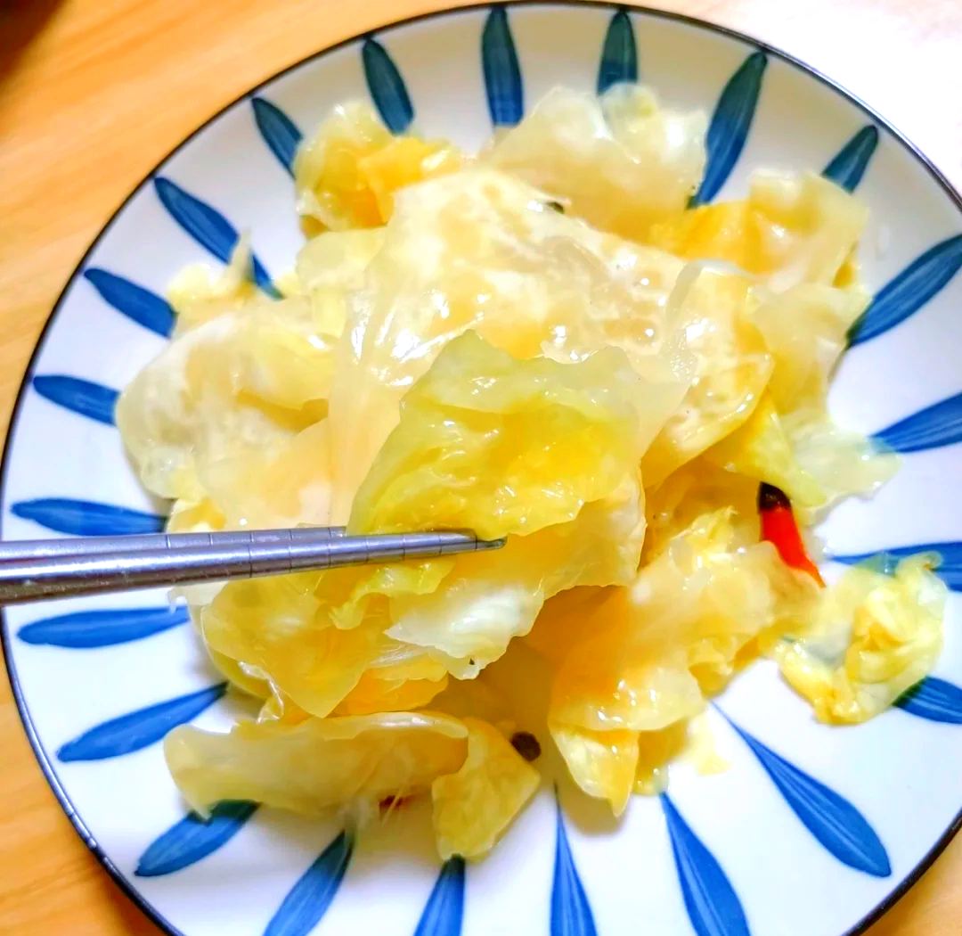 肉末与白菜组合蒸制完成