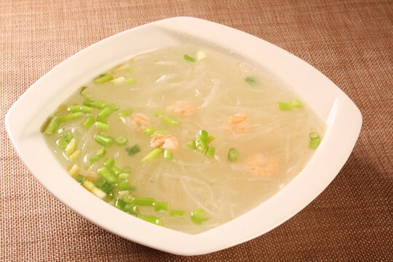 韭菜虾仁馅特写