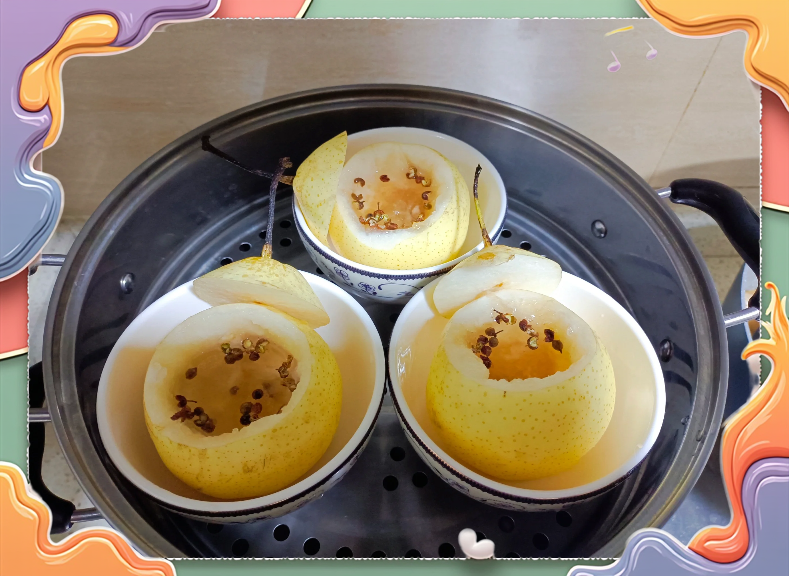 蒸水晶梨成品图,展示一碗热气腾腾的蒸梨,色泽晶莹,汤汁清澈 蒸水晶梨成品图