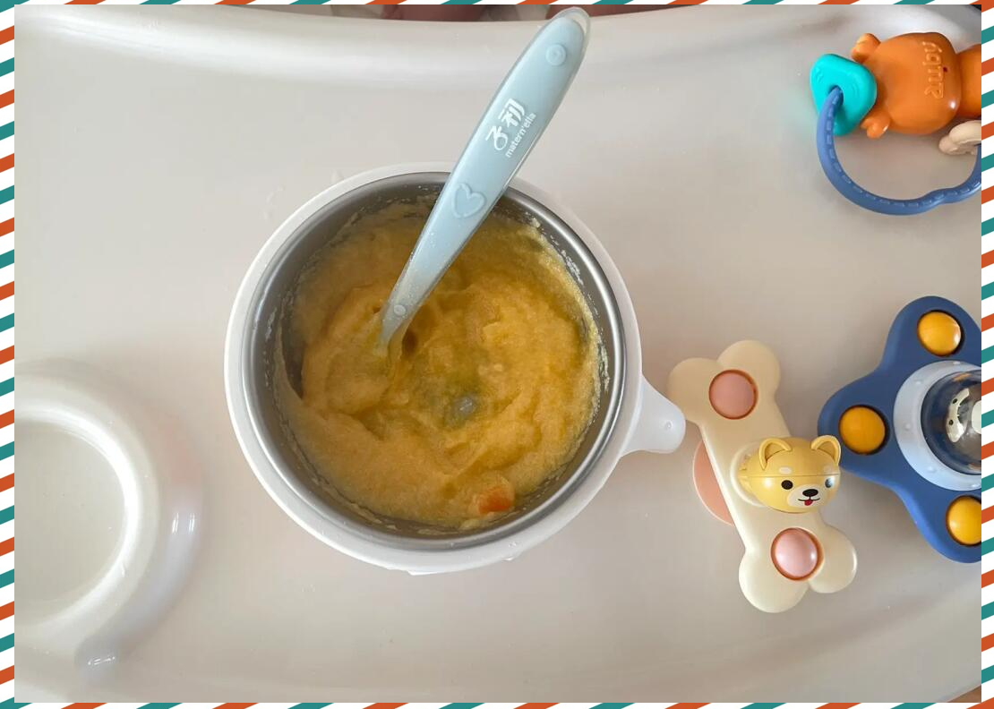 婴幼儿进食场景