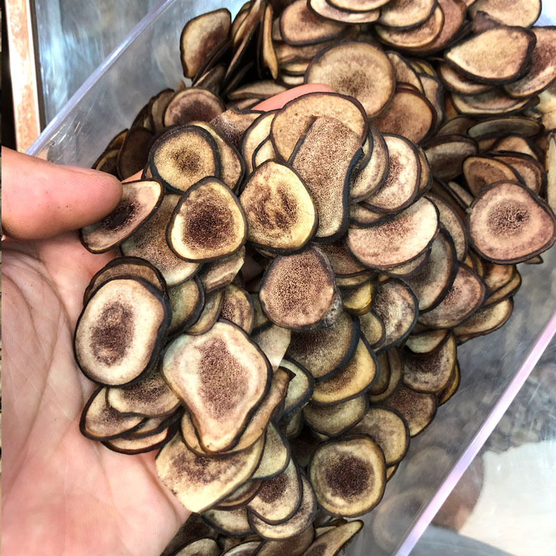 鲜鹿茸切片过程展示图