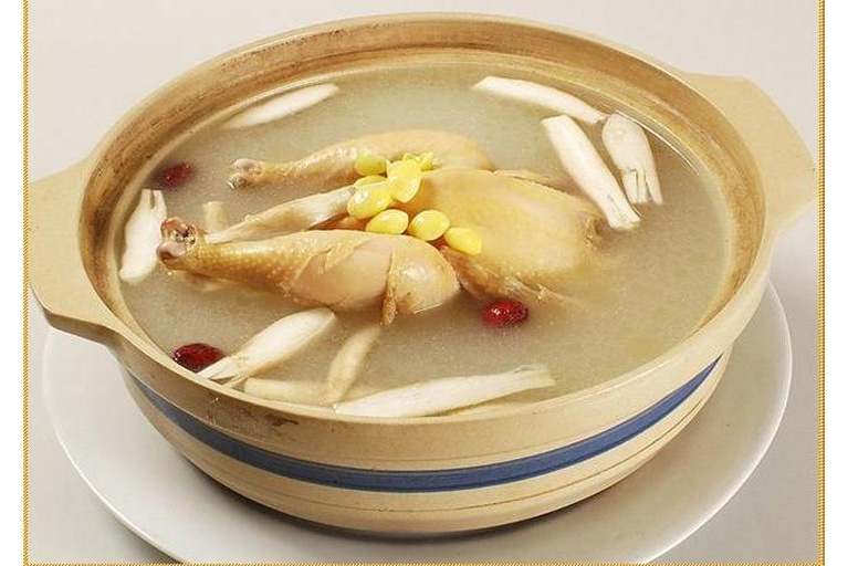 高丽参炖稀饭汤成品图