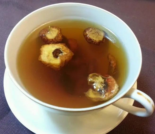 干红枣片与整颗吊干红枣对比展示图