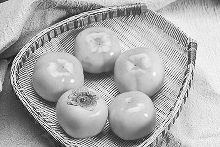 柿子与鸡蛋的原材料展示