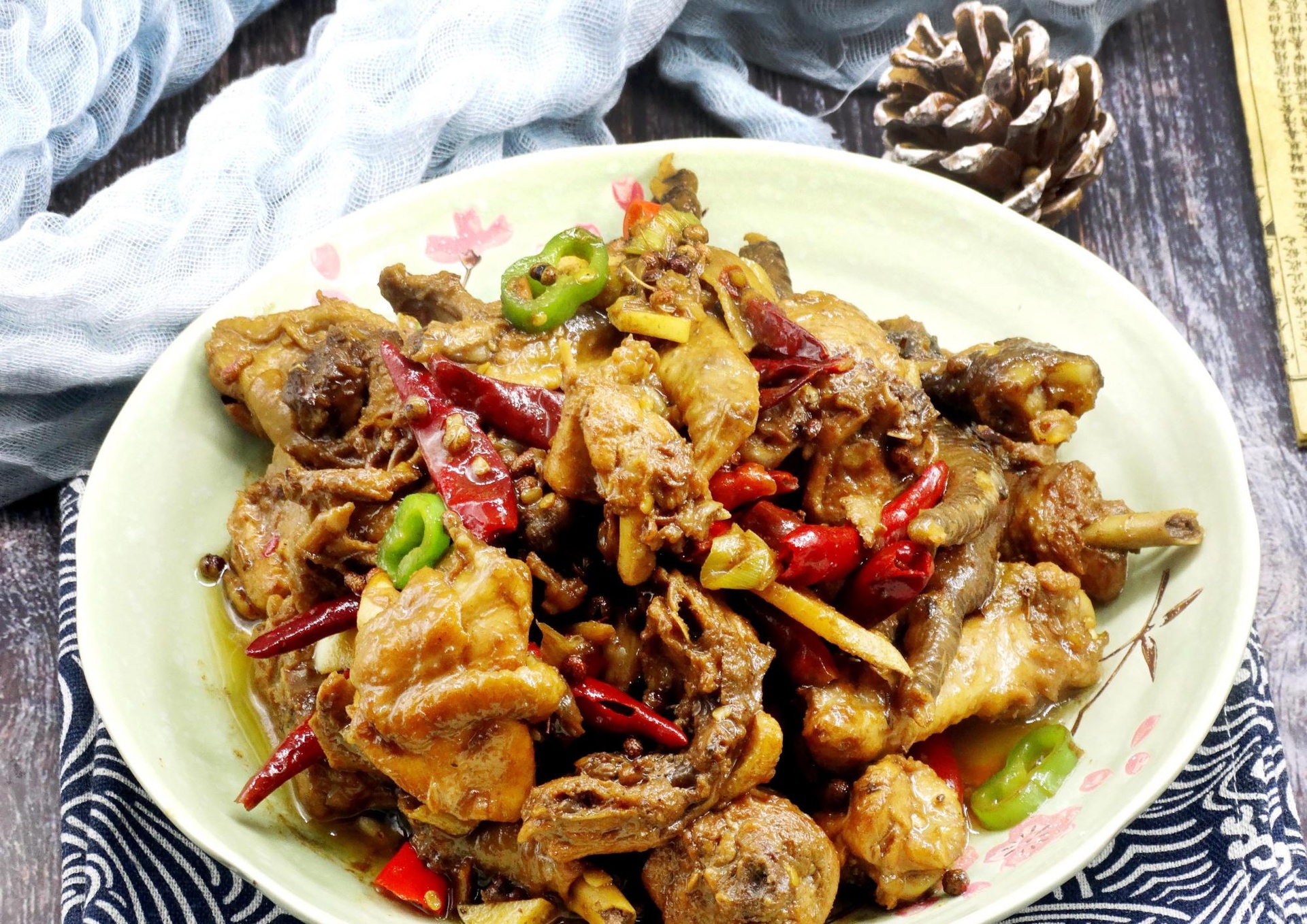 椒香鸡翻炒过程