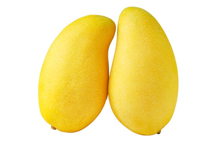 黄了的芒果特写