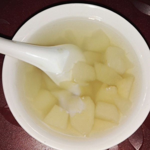 冰糖炖莱阳梨成品图