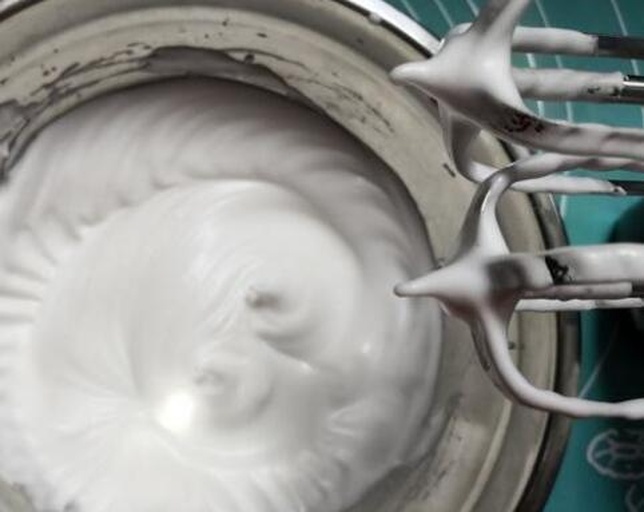 奶油馅料混合过程