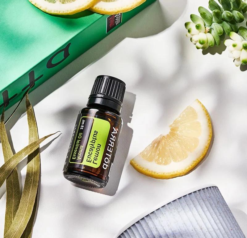 多特瑞侧柏精油瓶装展示