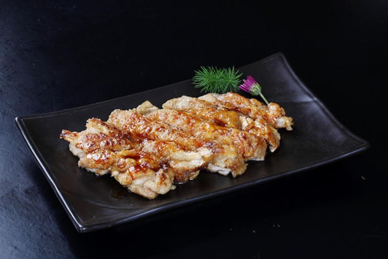 鸡肉酿松花菜切面展示