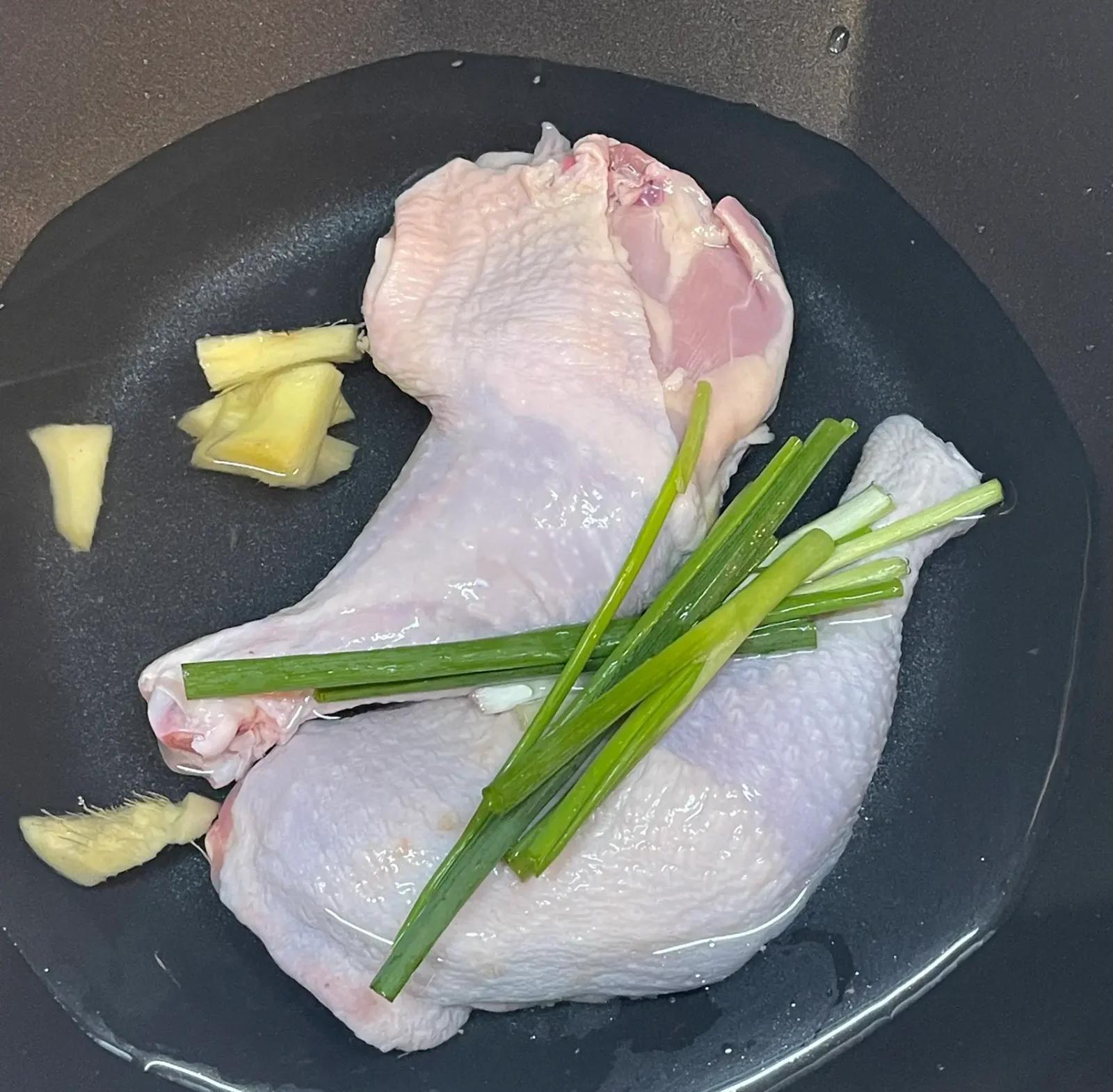 鸡腿照烧食材展示