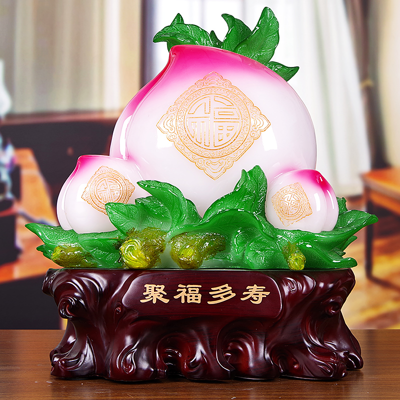 桃树枝摆放在家中玄关处