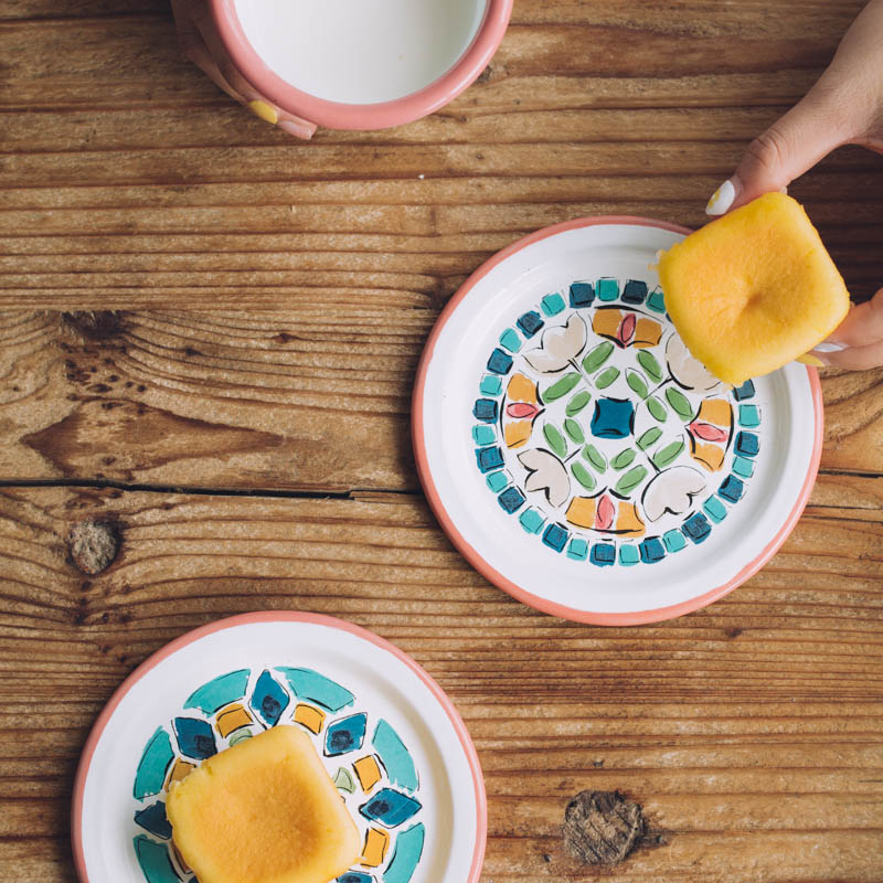 奶油草莓搭配甜点摆盘