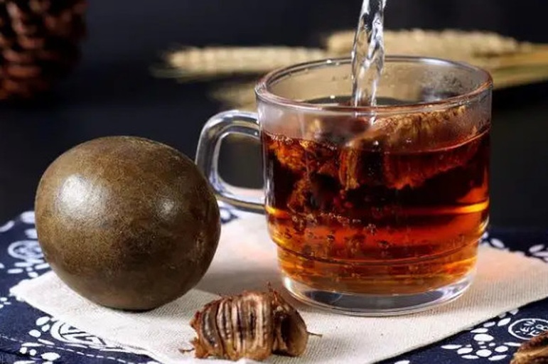 罗汉松果与其他常见药食同源植物对比图表