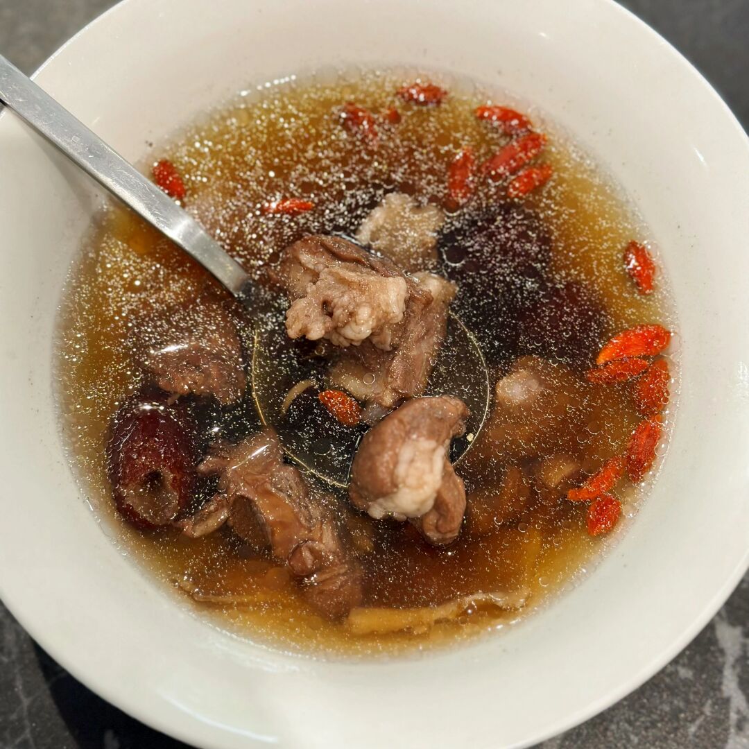 鹿鞭炖汤成品图