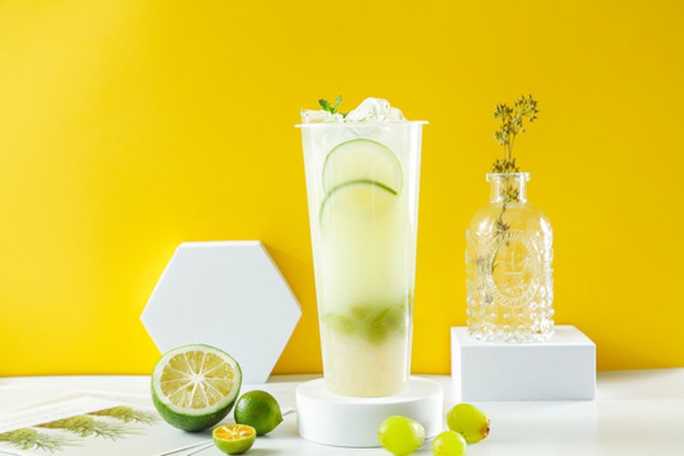 桃形李饮料成品展示