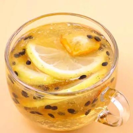 百香果柠檬饮品搭配气泡水