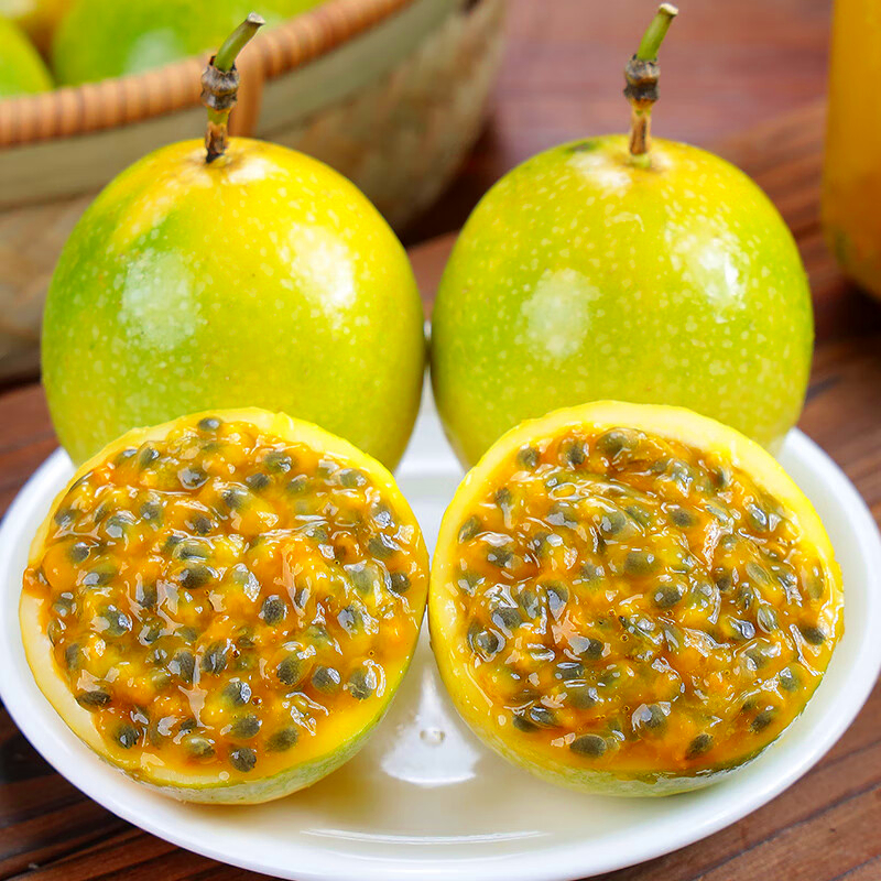 百香果切开特写图