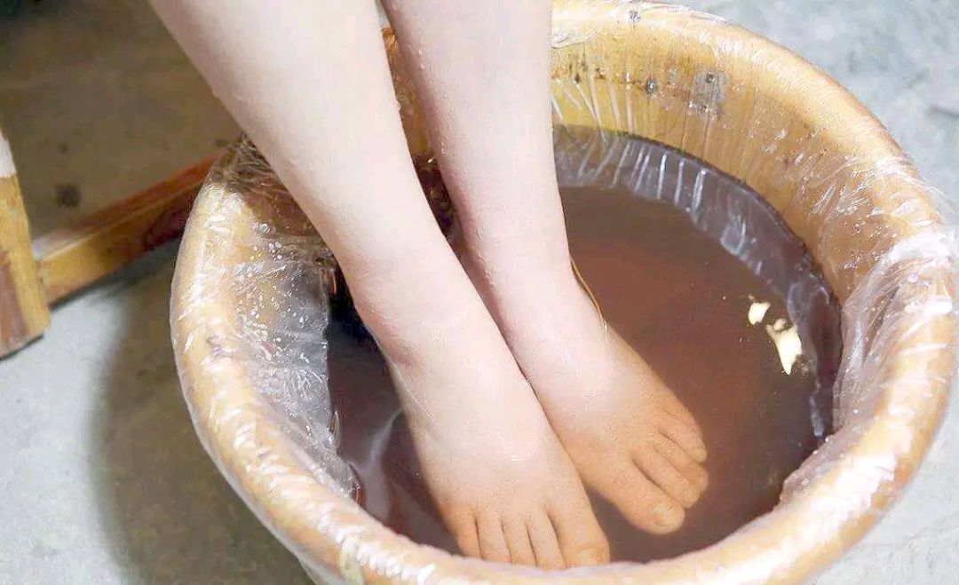 泡脚实景图