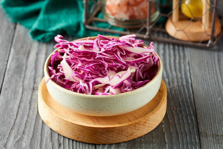 紫甘蓝沙拉制作过程