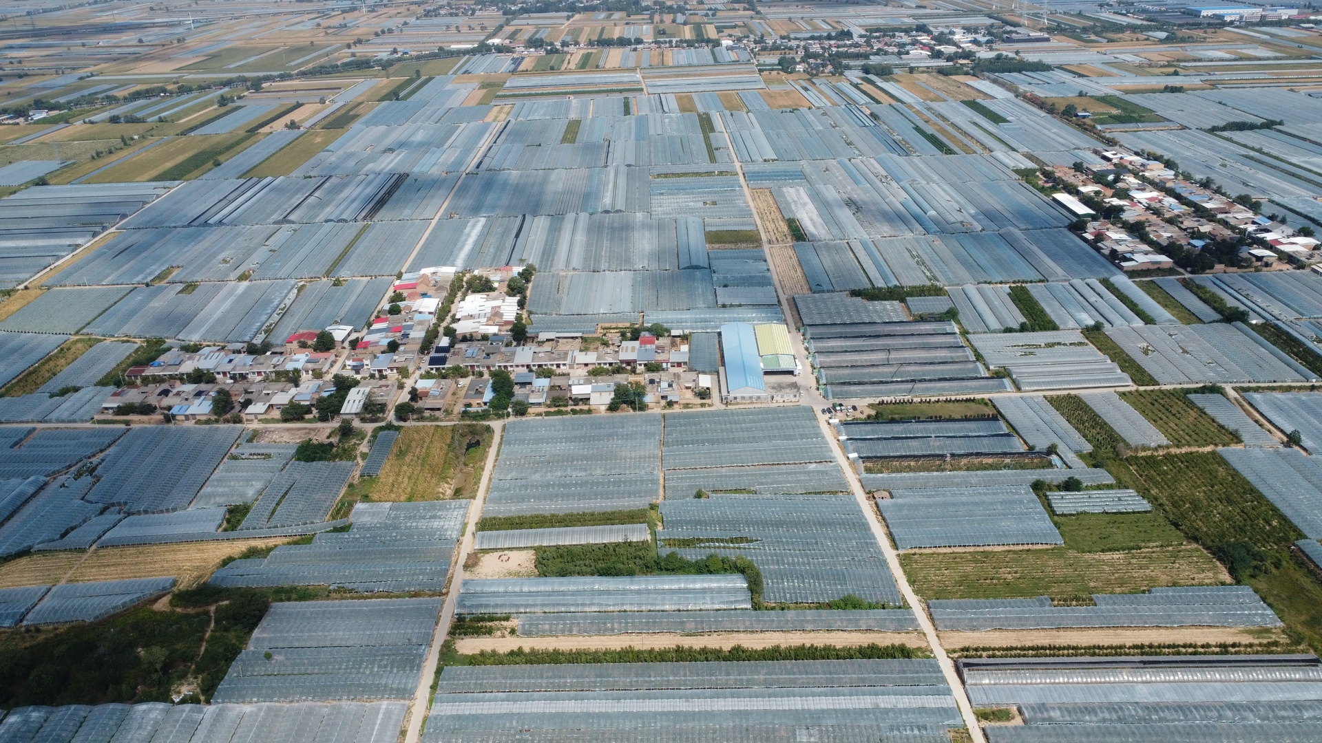 内蒙古宁城县日光温室群航拍图