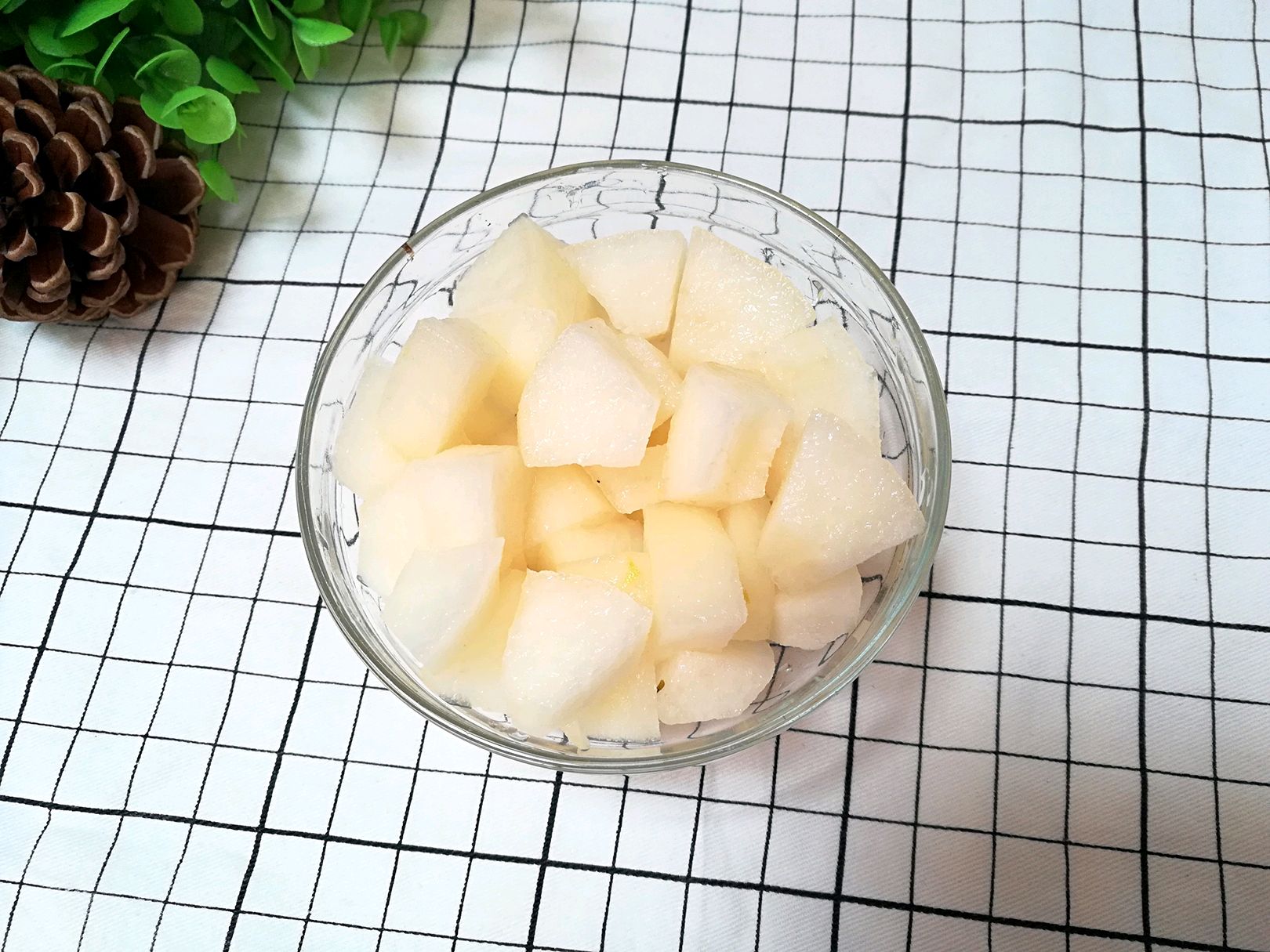 翠冠梨家庭食用场景图