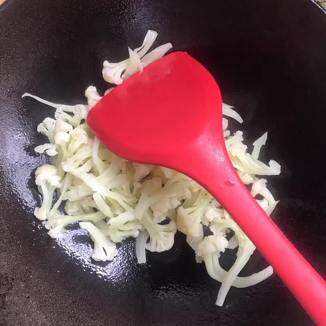 白菜花料理场景