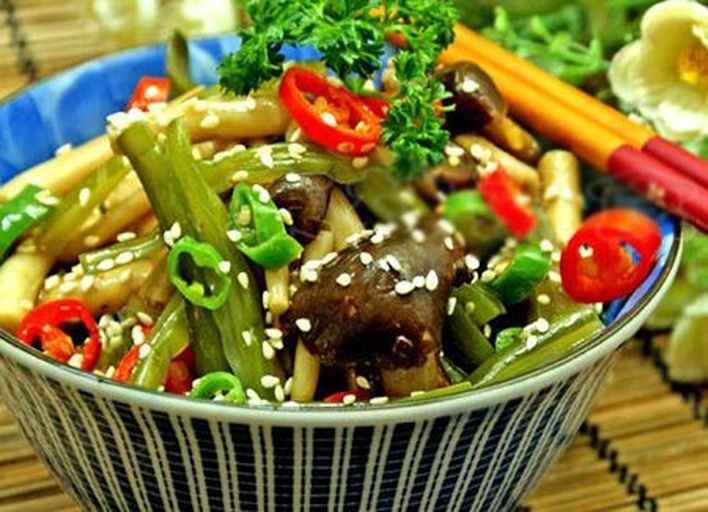凉拌干香菇成品特写