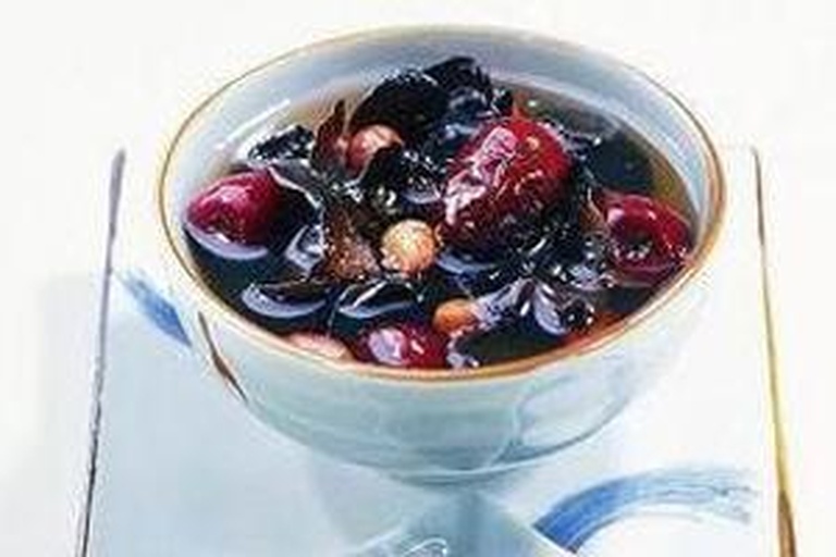 黑木耳炖排骨成品图