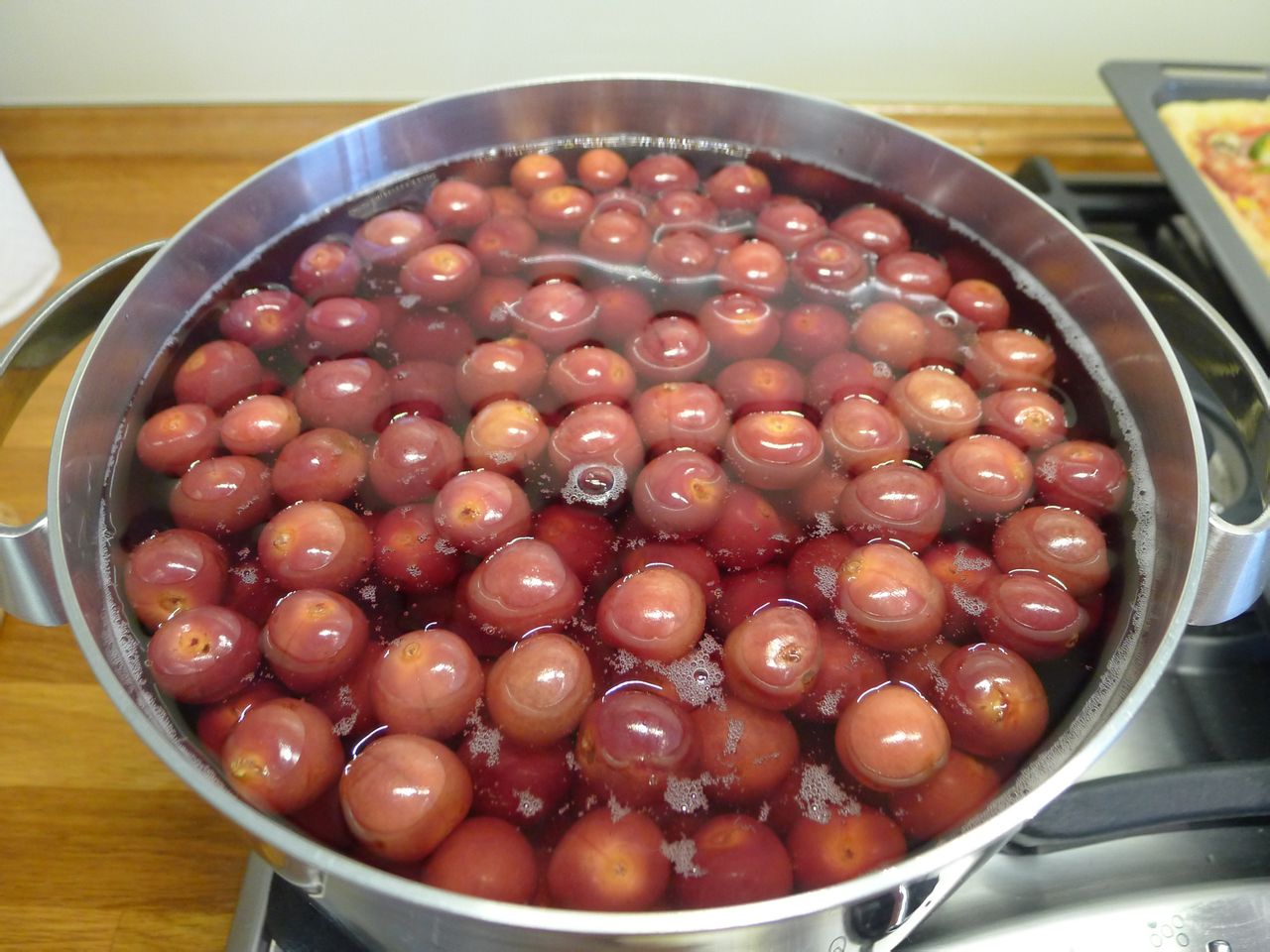 青李子果酱制作过程