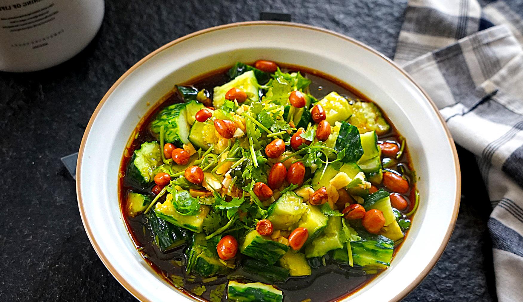 凉拌黄瓜成品展示