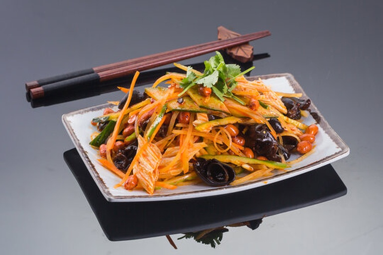 酸梨凉拌菜成品图