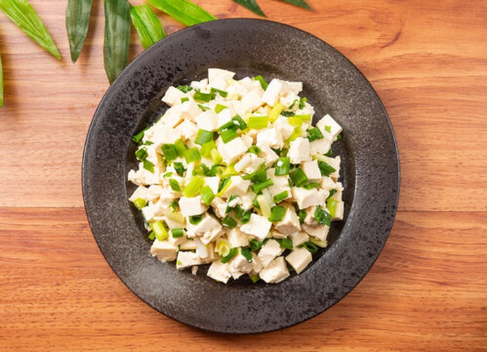 小葱拌豆腐成品图