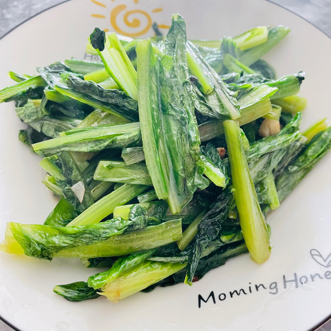 油麦菜清炒过程示意图