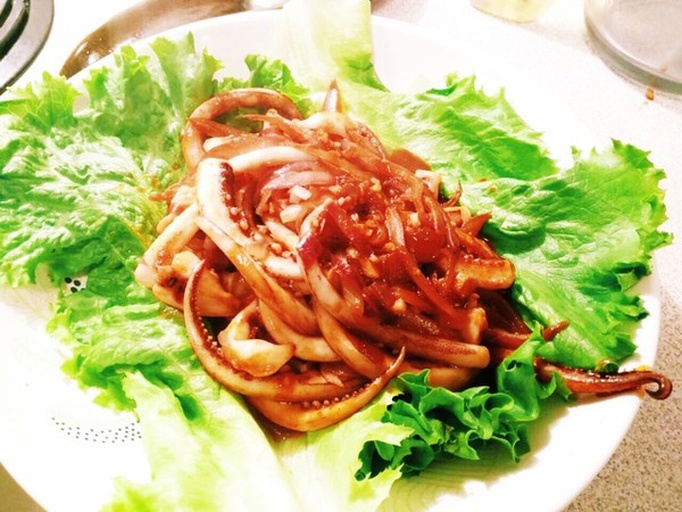 成品装盘俯拍图