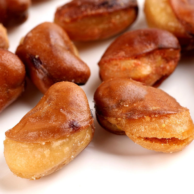 油炸蚕豆与新鲜蚕豆对比图