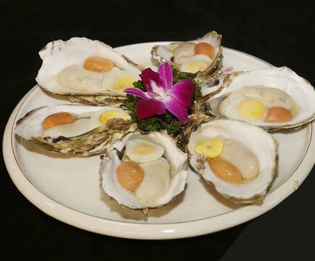 生蚝美食拼盘特写