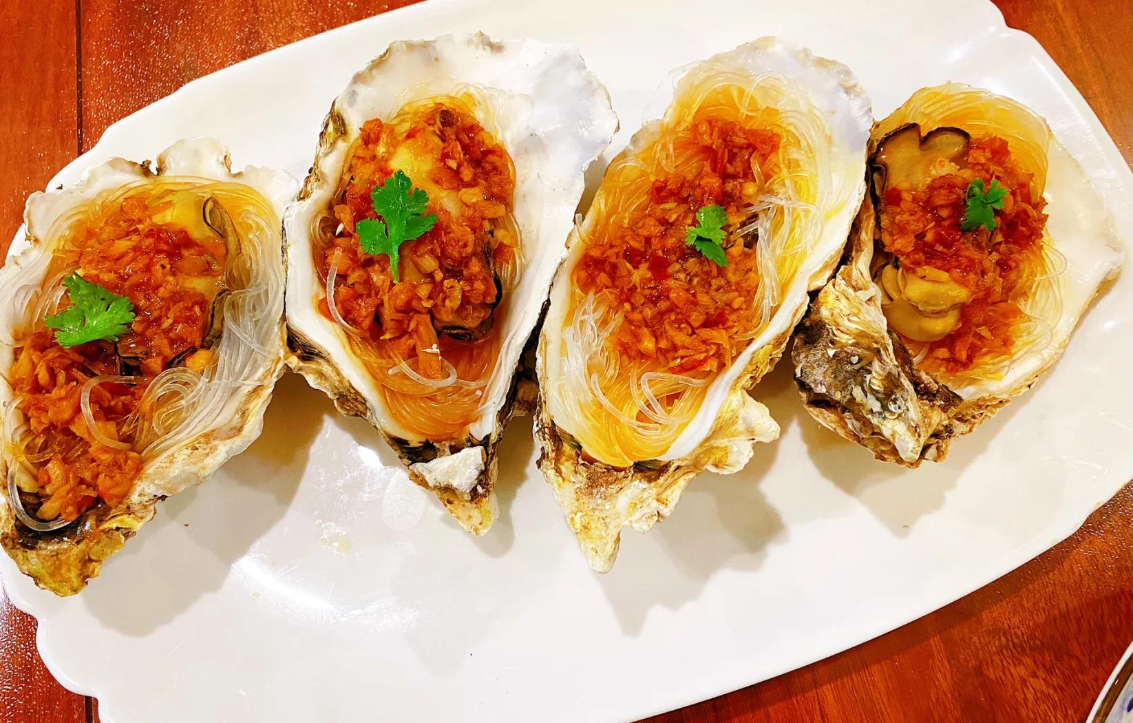 烤生蚝成品特写