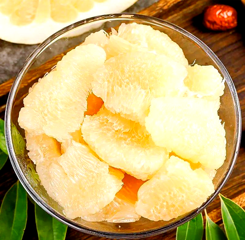 山姆会员店售卖的整颗新鲜柚子特写