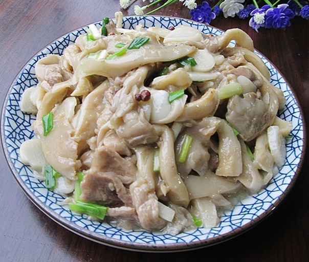 解锁平菇的N种家常做法，好吃到舔盘！新手也能轻松搞定？