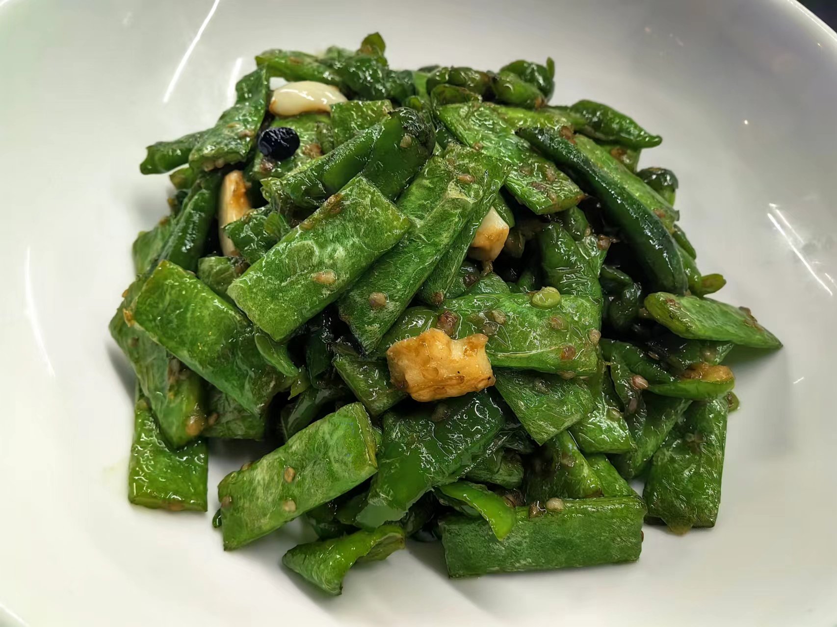 蒜香红烧扁豆角成品图