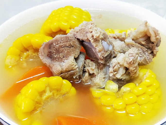 玉米排骨汤成品图