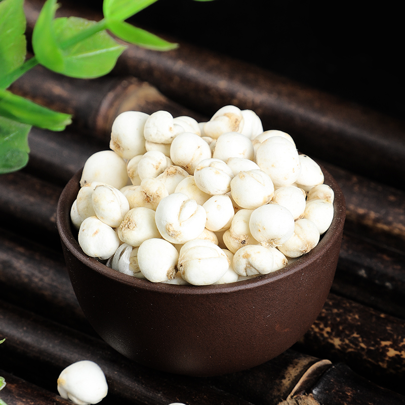 白莲子浸泡前后对比图