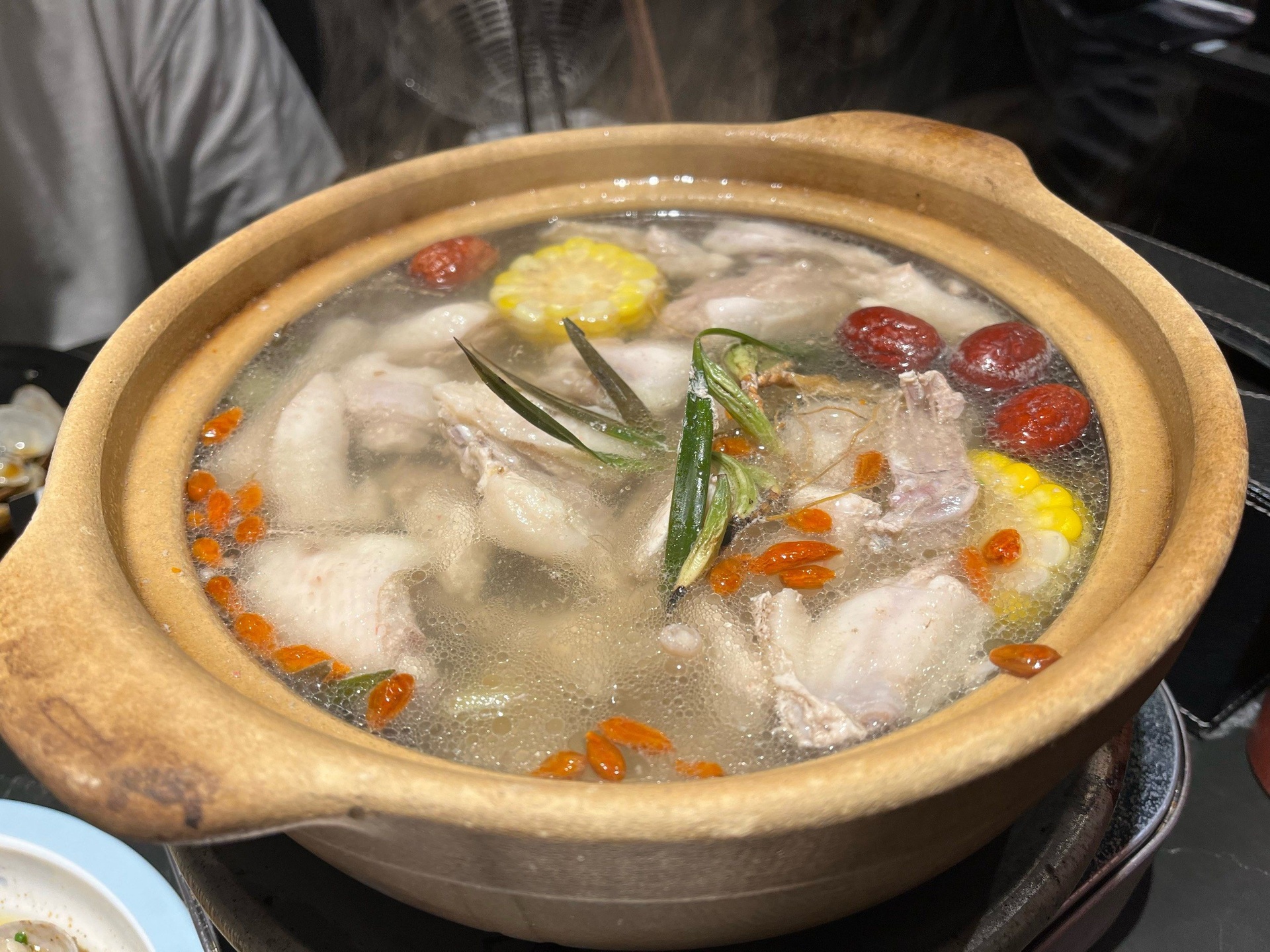 沙参鸡搭配米饭食用图