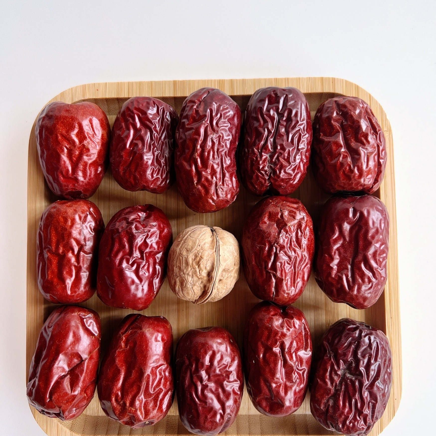 自然成熟鲜枣展示图